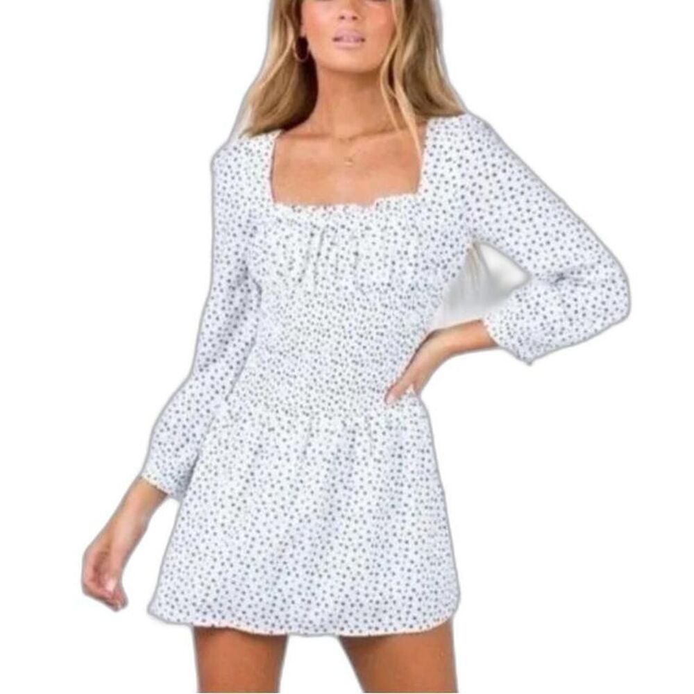 Princess Polly White Black Star Square Neck Smocked Waist LS Mini Dress Size 4